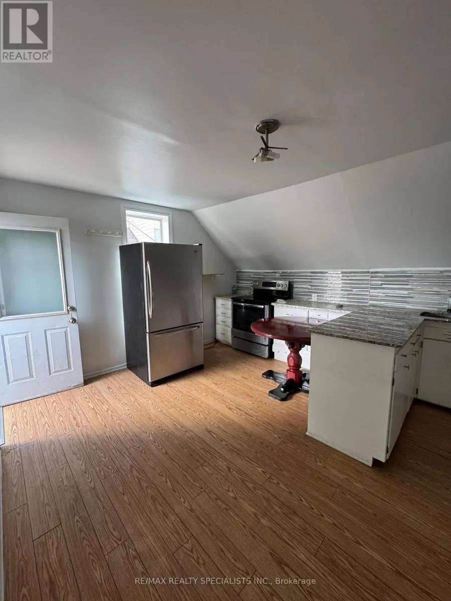 25 PARK HILL ROAD W
