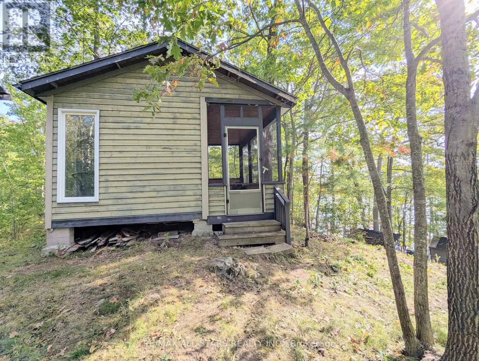 754 LOUCKS LAKE WAO