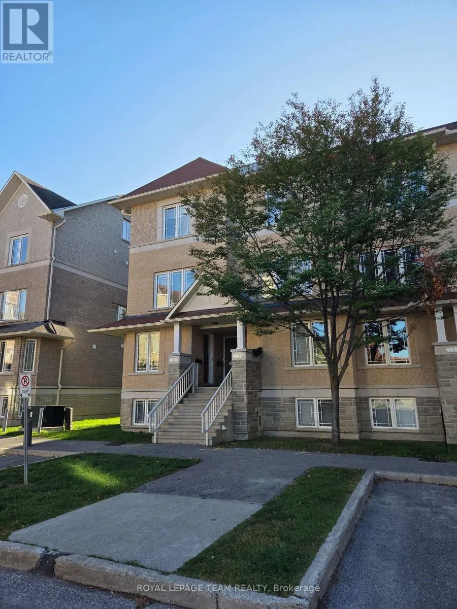 106 - 329 PASEO PRIVATE