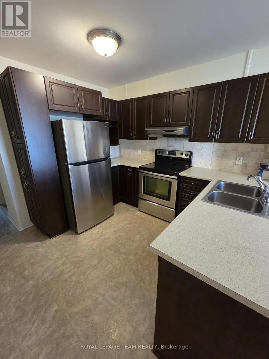 106 - 329 PASEO PRIVATE
