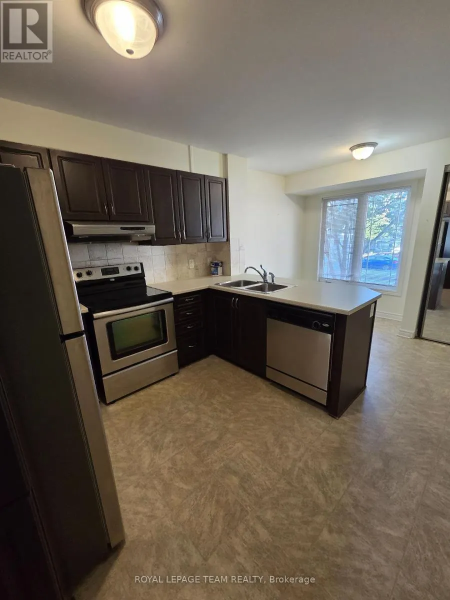 106 - 329 PASEO PRIVATE