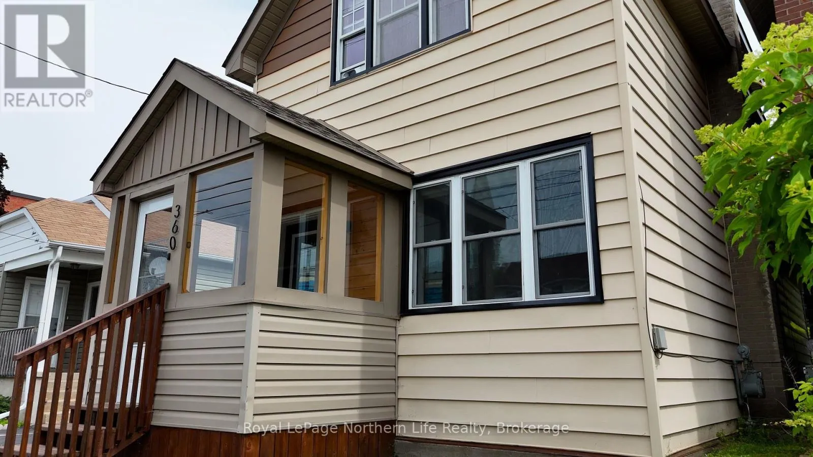 360 WORTHINGTON STREET W
