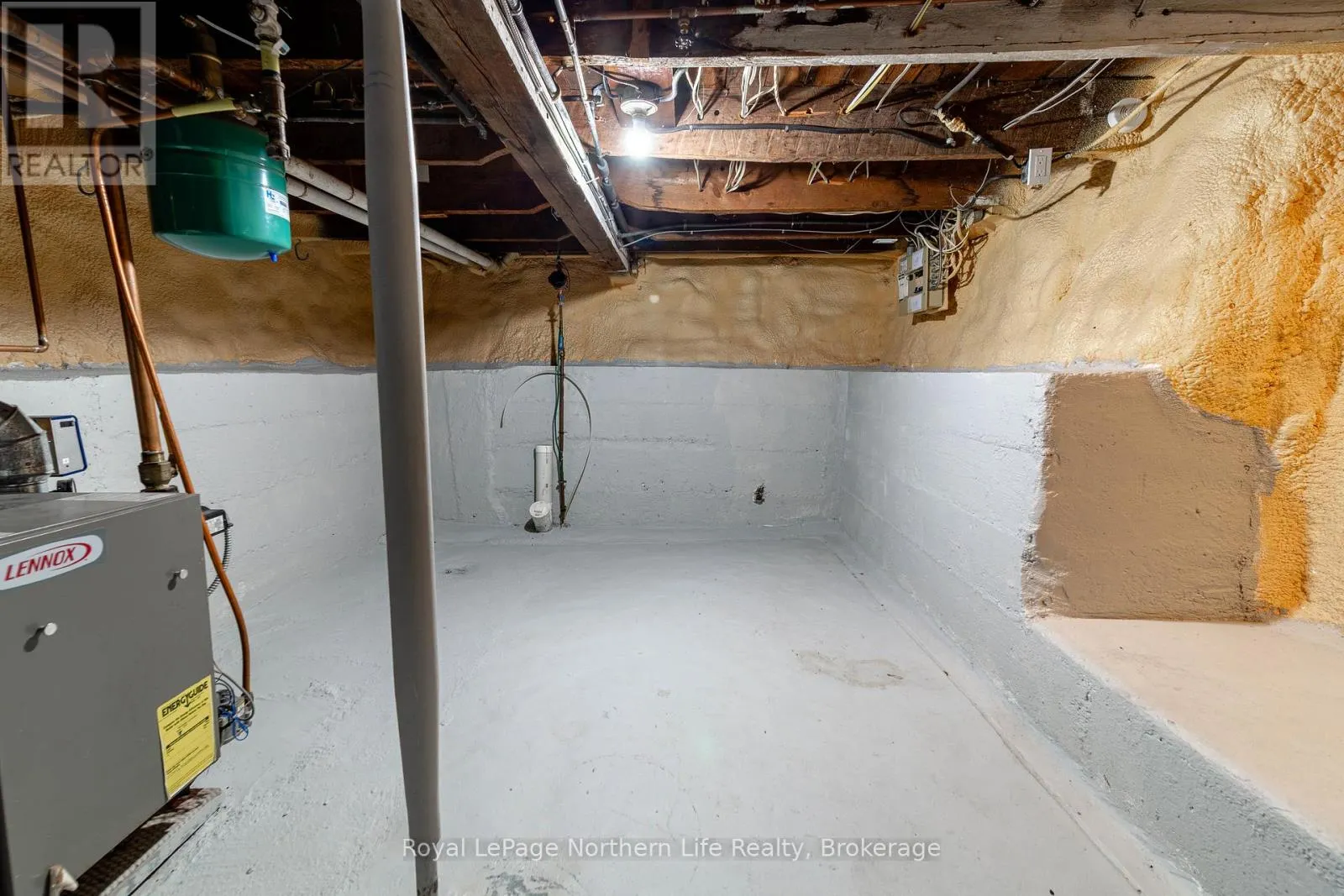 360 WORTHINGTON STREET W
