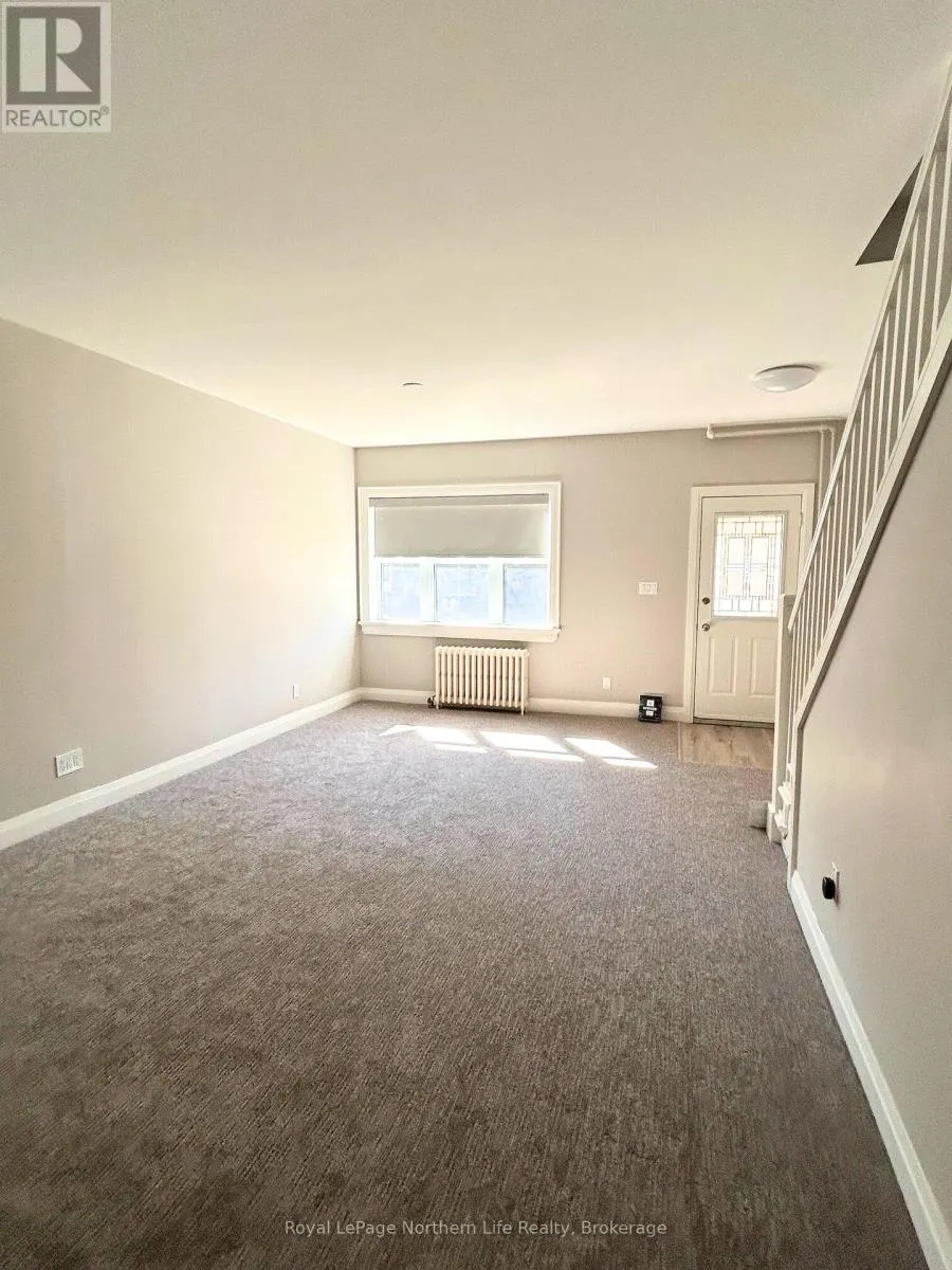 360 WORTHINGTON STREET W