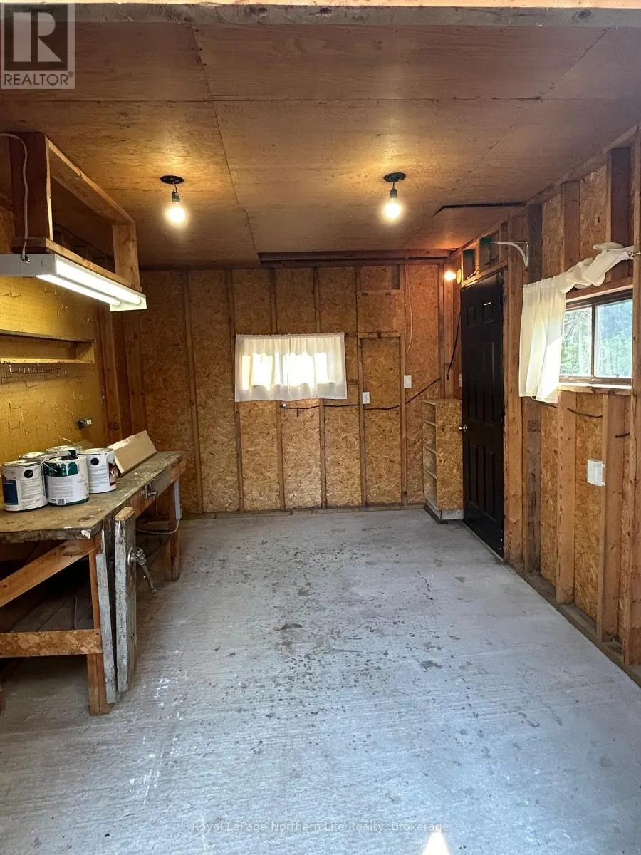 360 WORTHINGTON STREET W