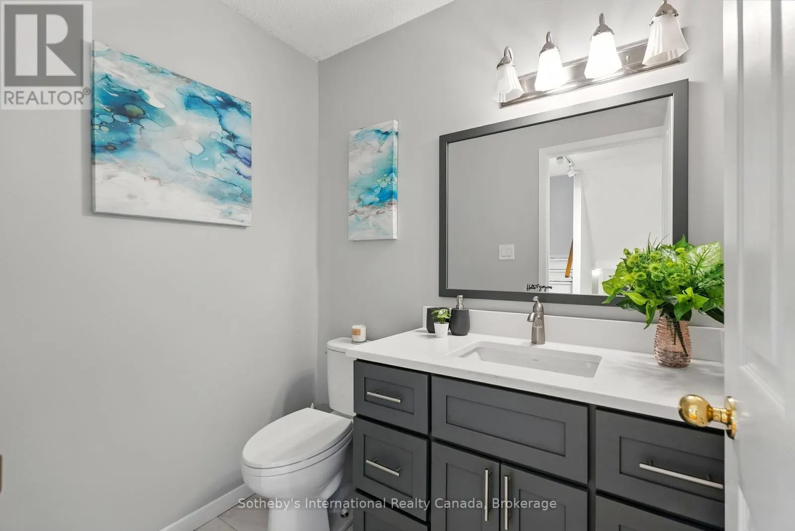 10 - 49 SOUTHBANK DRIVE, #10