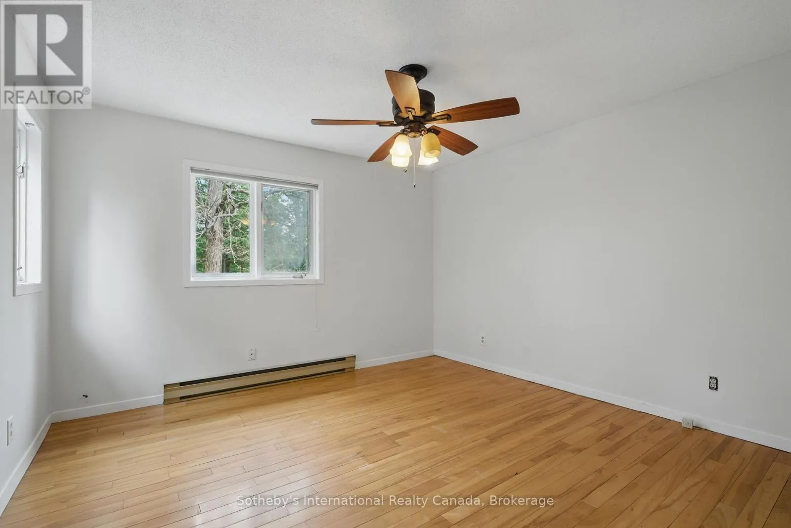 10 - 49 SOUTHBANK DRIVE, #10