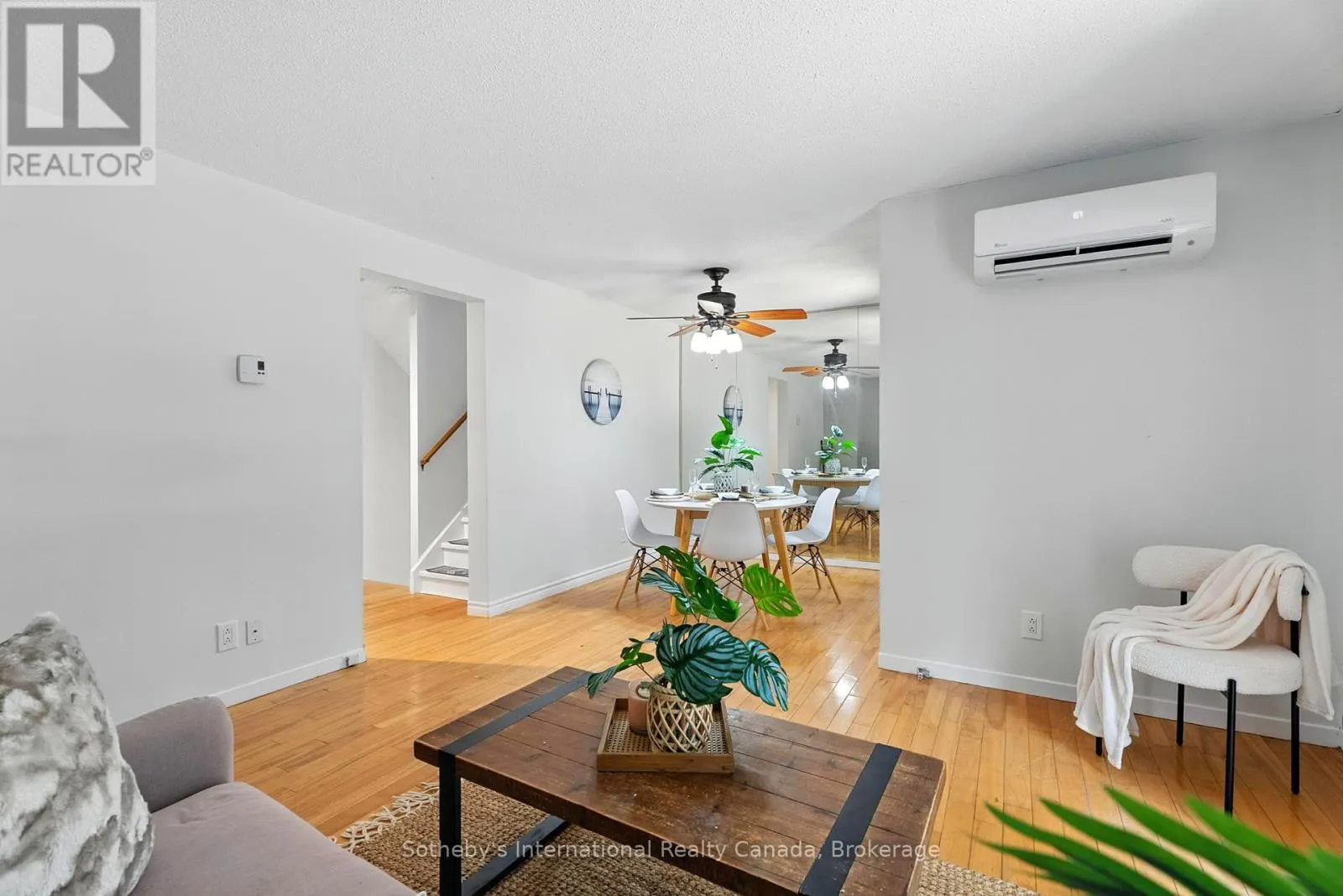 10 - 49 SOUTHBANK DRIVE, #10