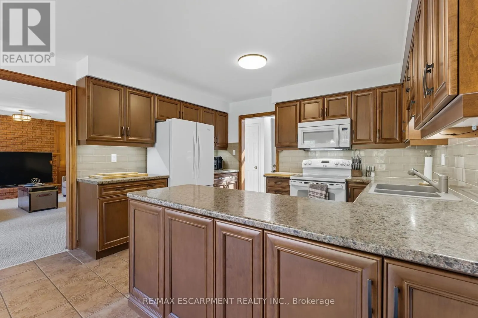 275 CORNWALLIS ROAD