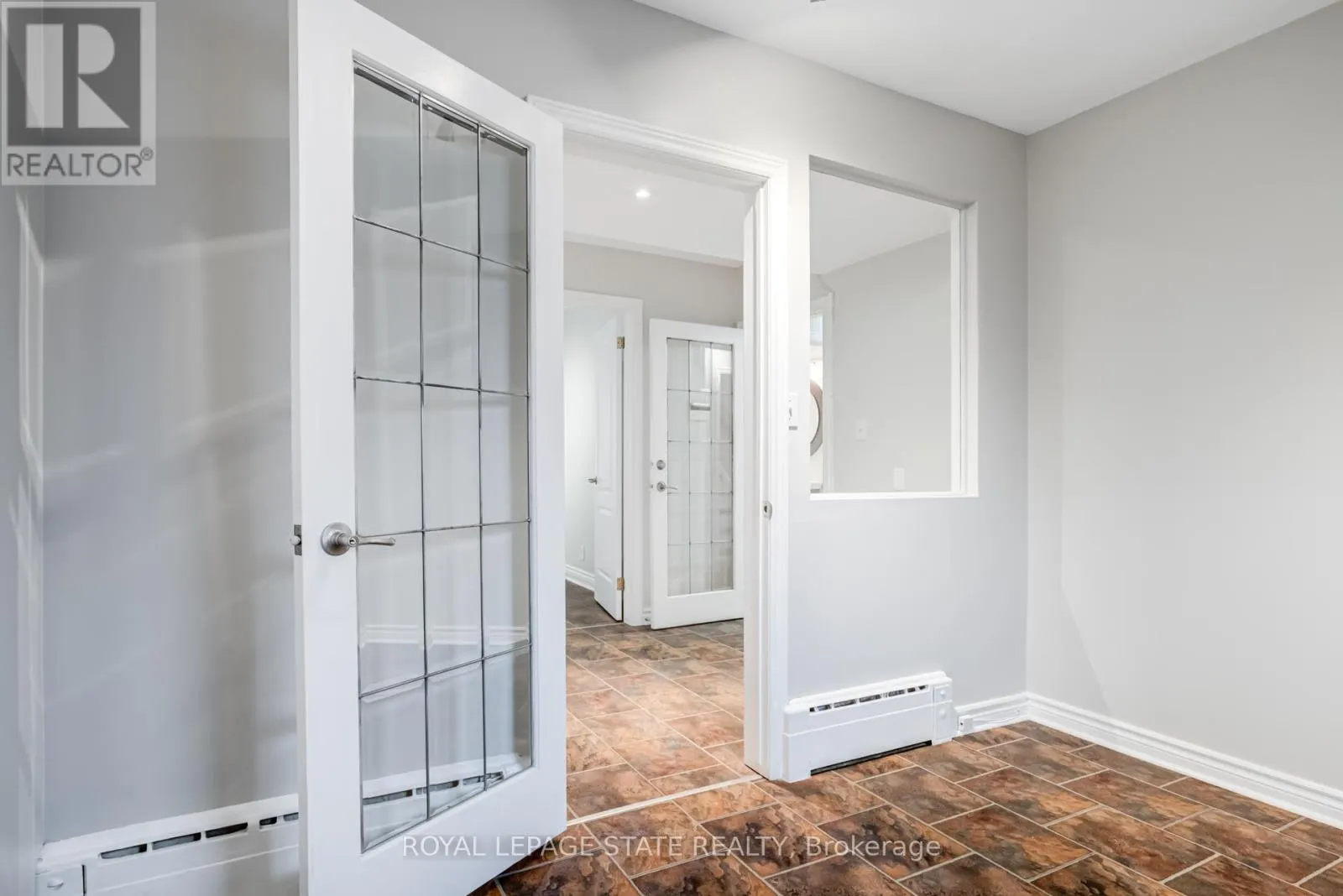15 EMPRESS AVENUE