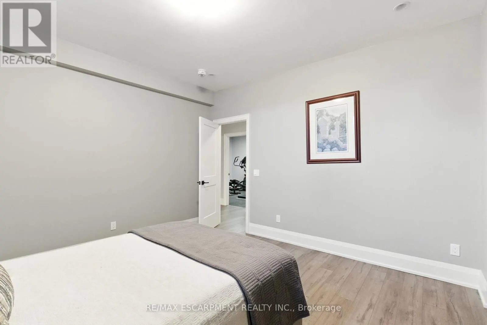 41 SHAKESPEARE ROAD