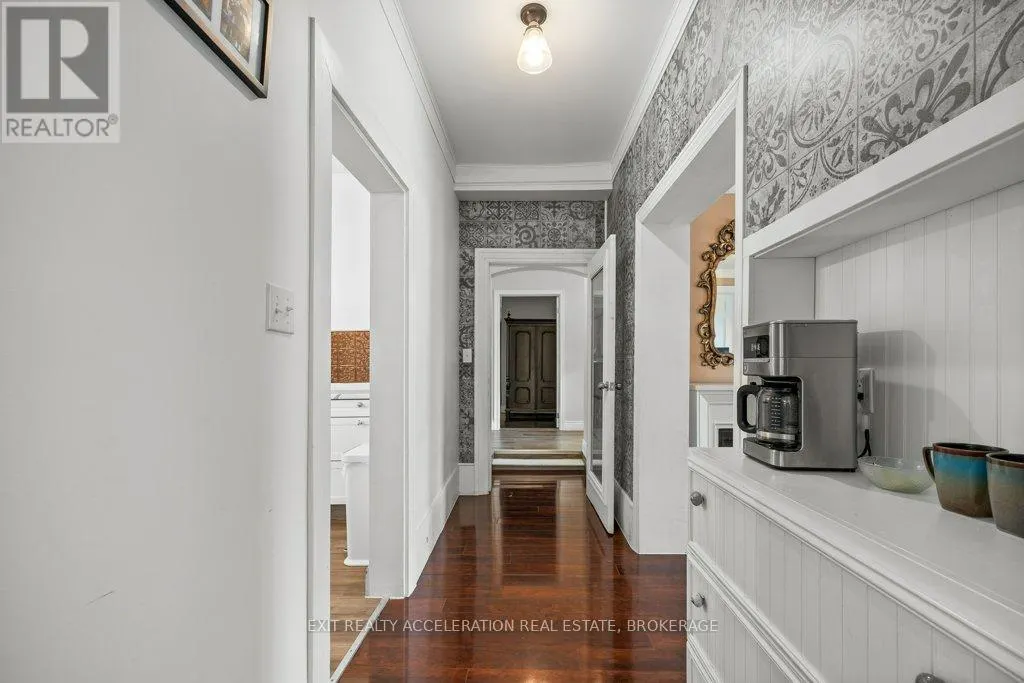 359 THOMAS STREET