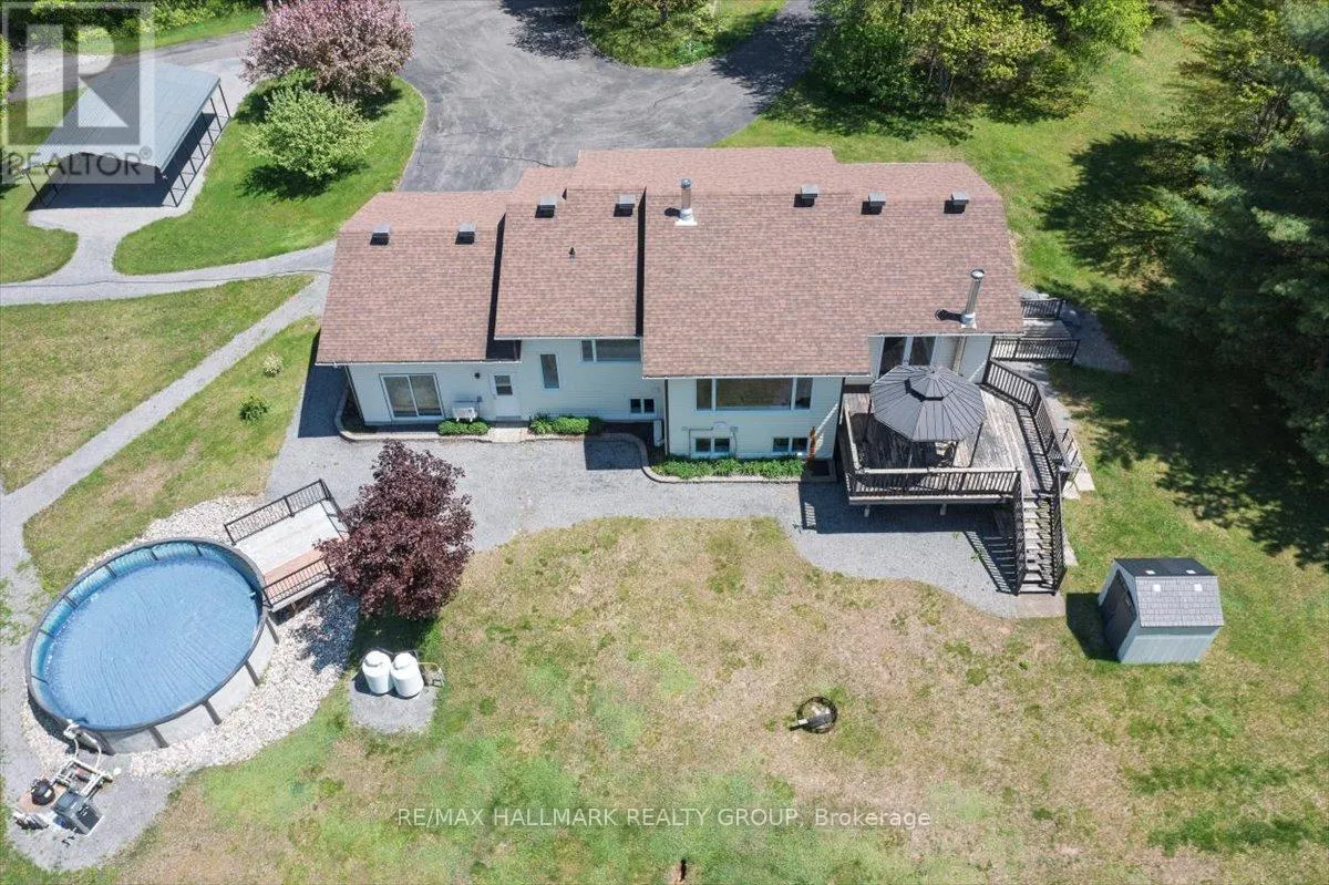 1720 DES PINS ROAD