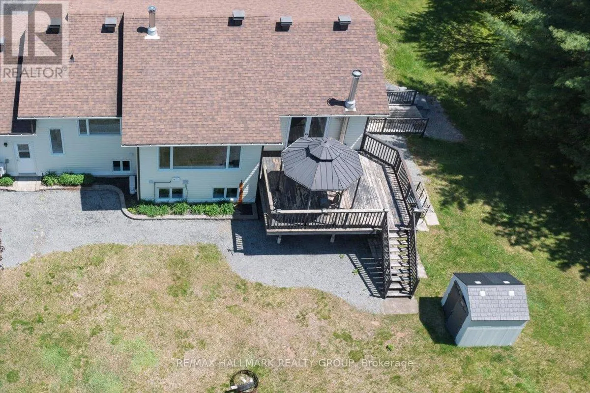 1720 DES PINS ROAD