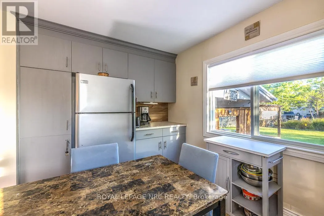 14 OAKWOOD AVENUE