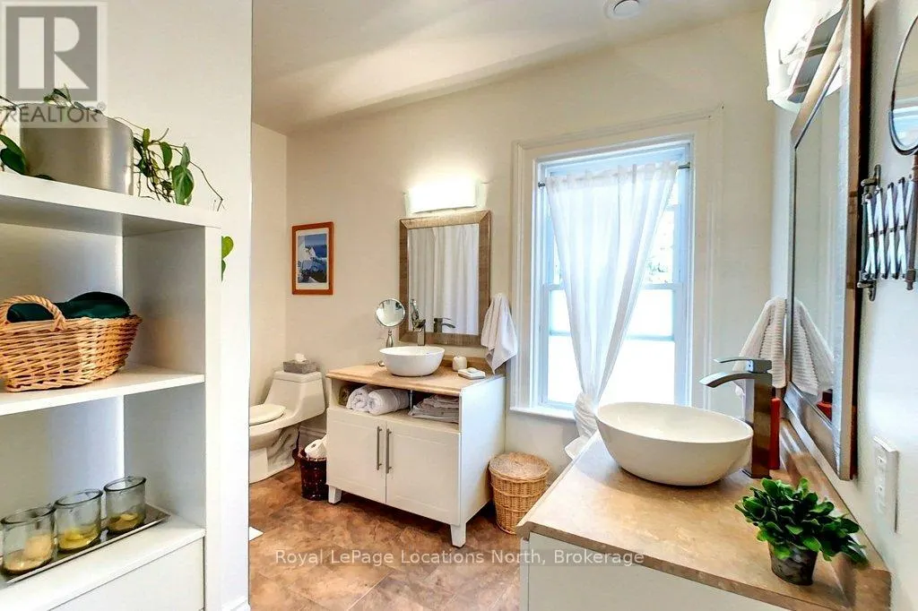 138 BRUCE STREET S