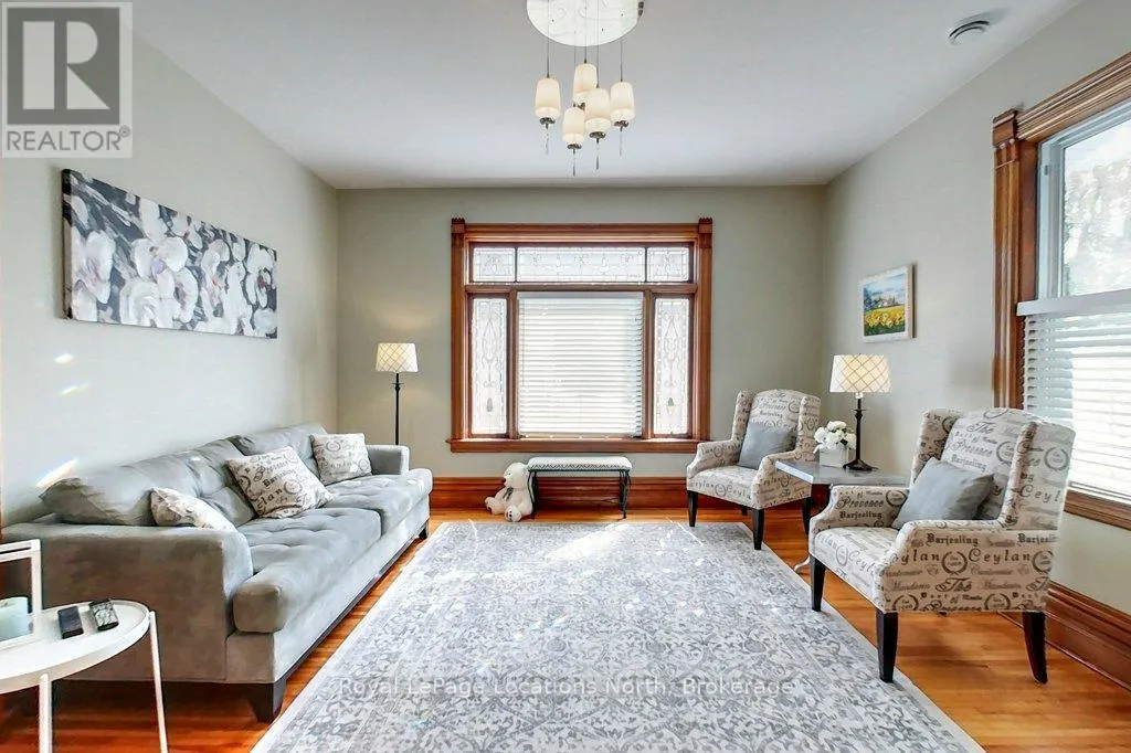 138 BRUCE STREET S