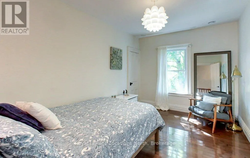 138 BRUCE STREET S