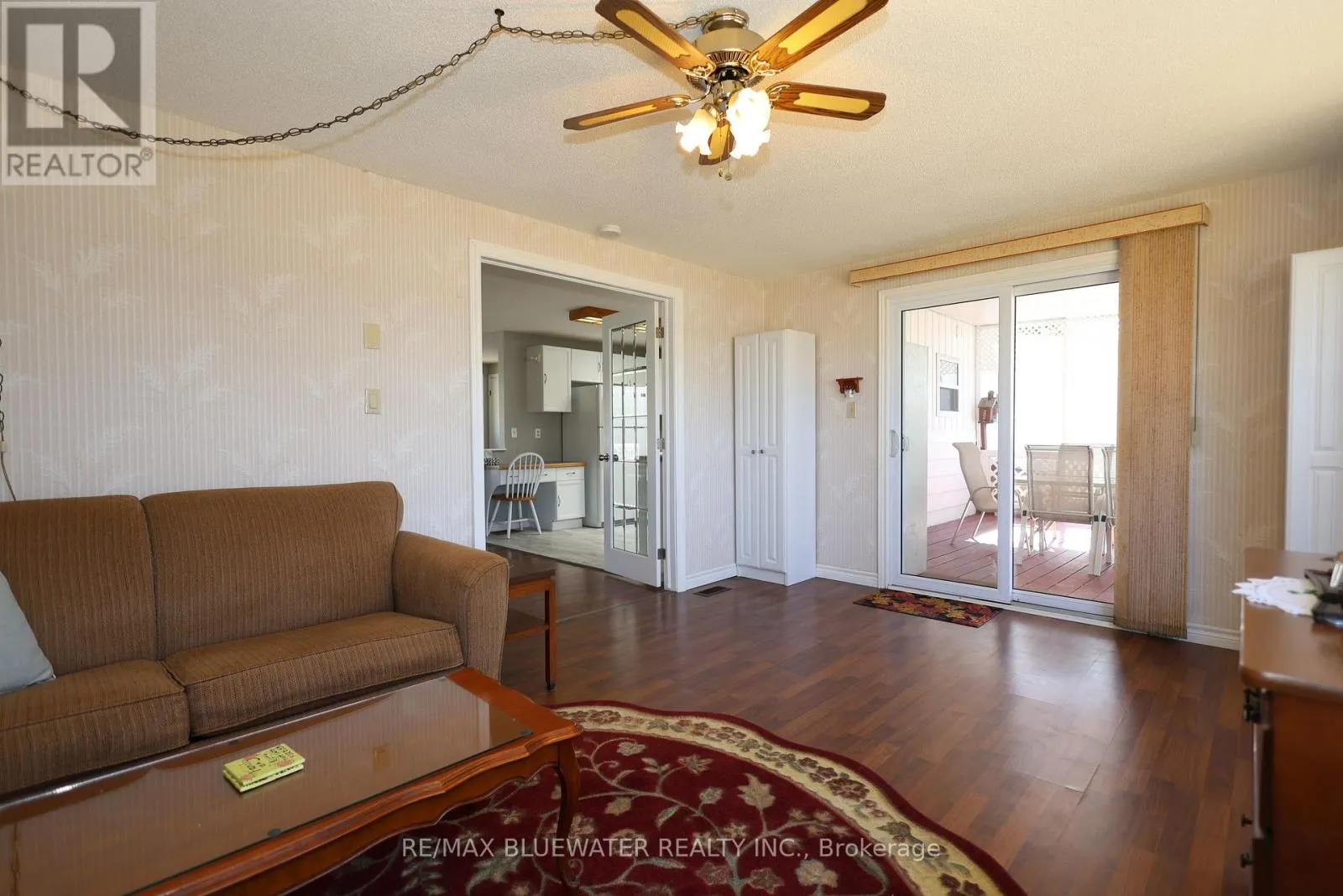 313 PINETREE LANE