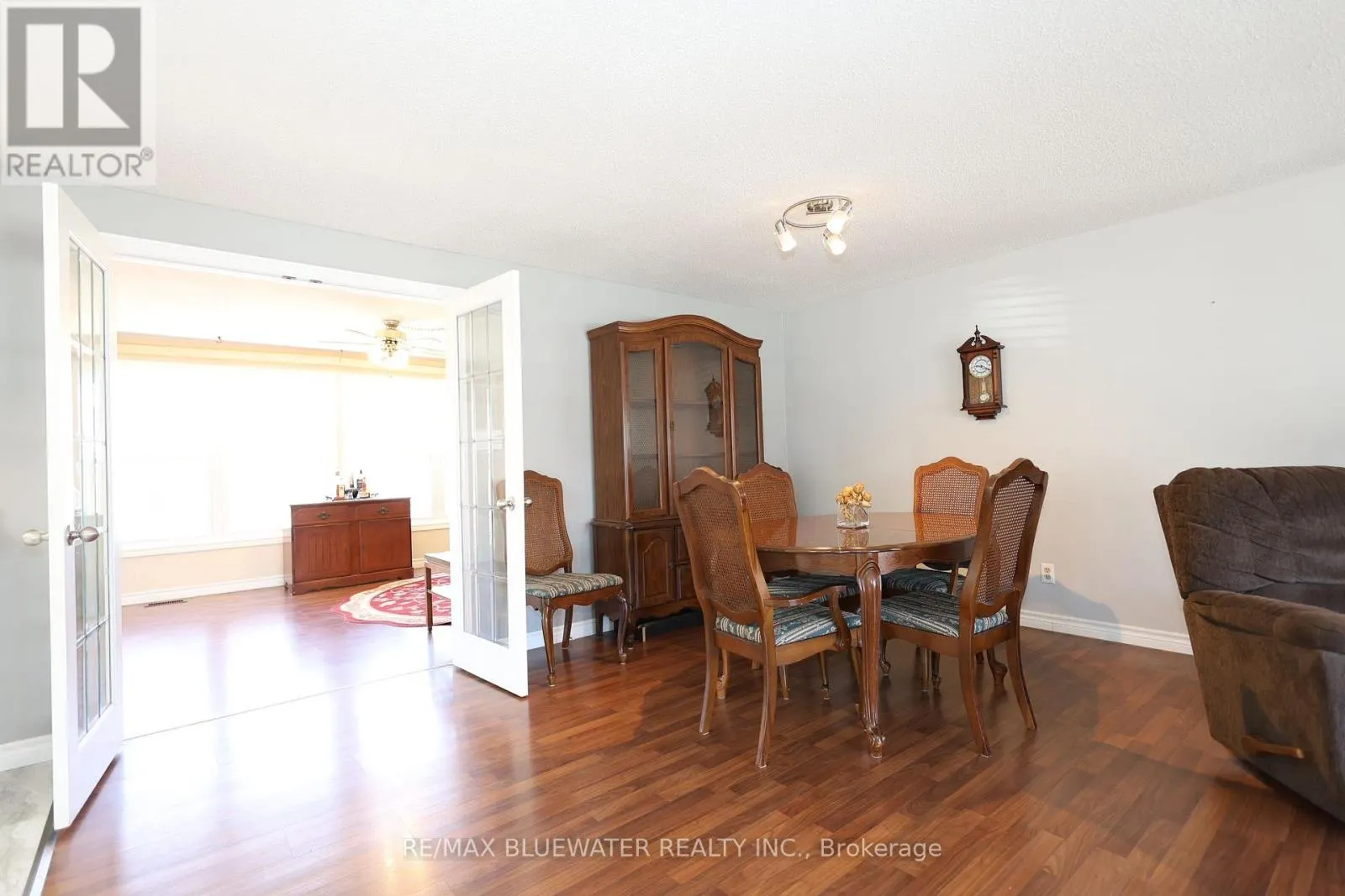 313 PINETREE LANE