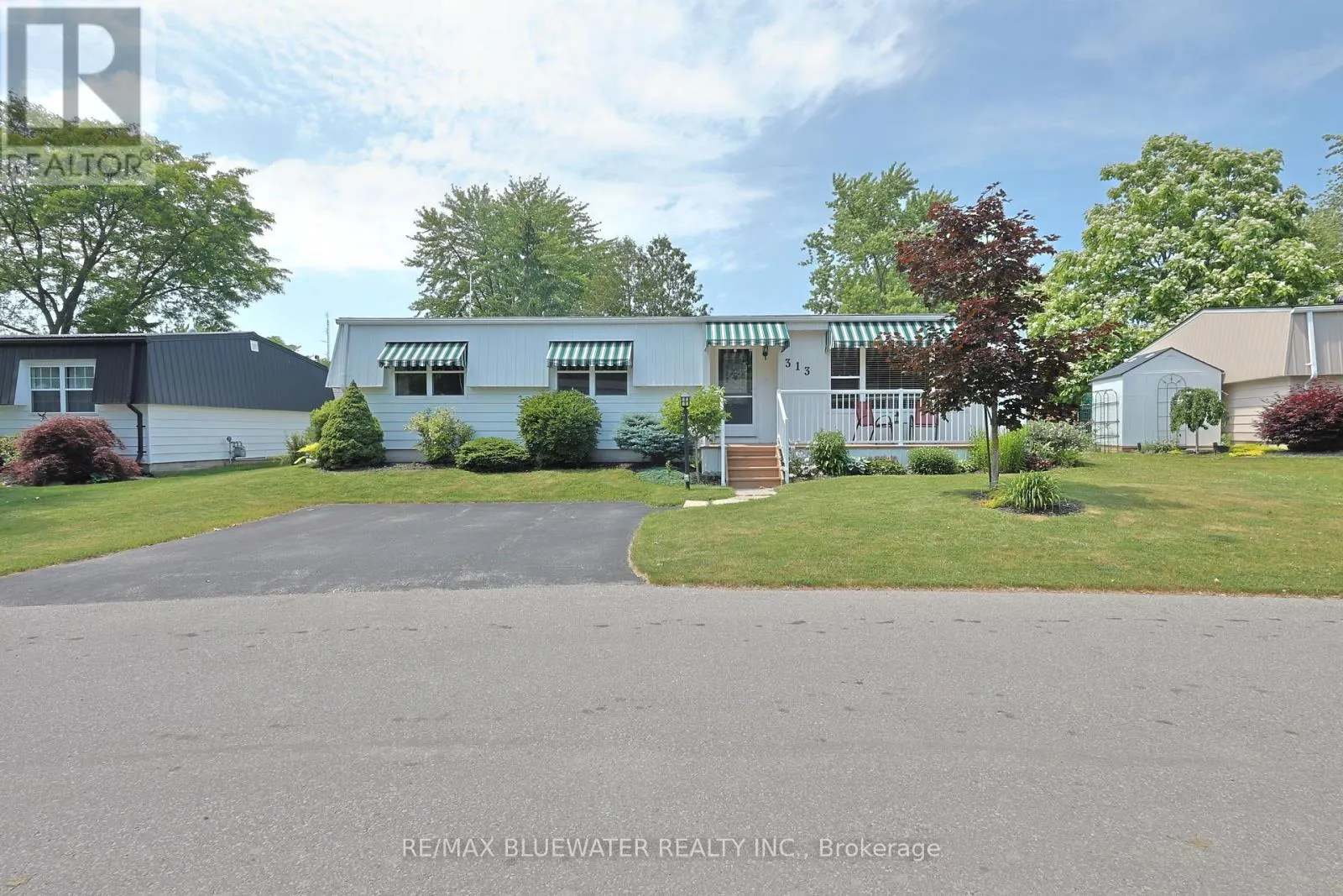 313 PINETREE LANE