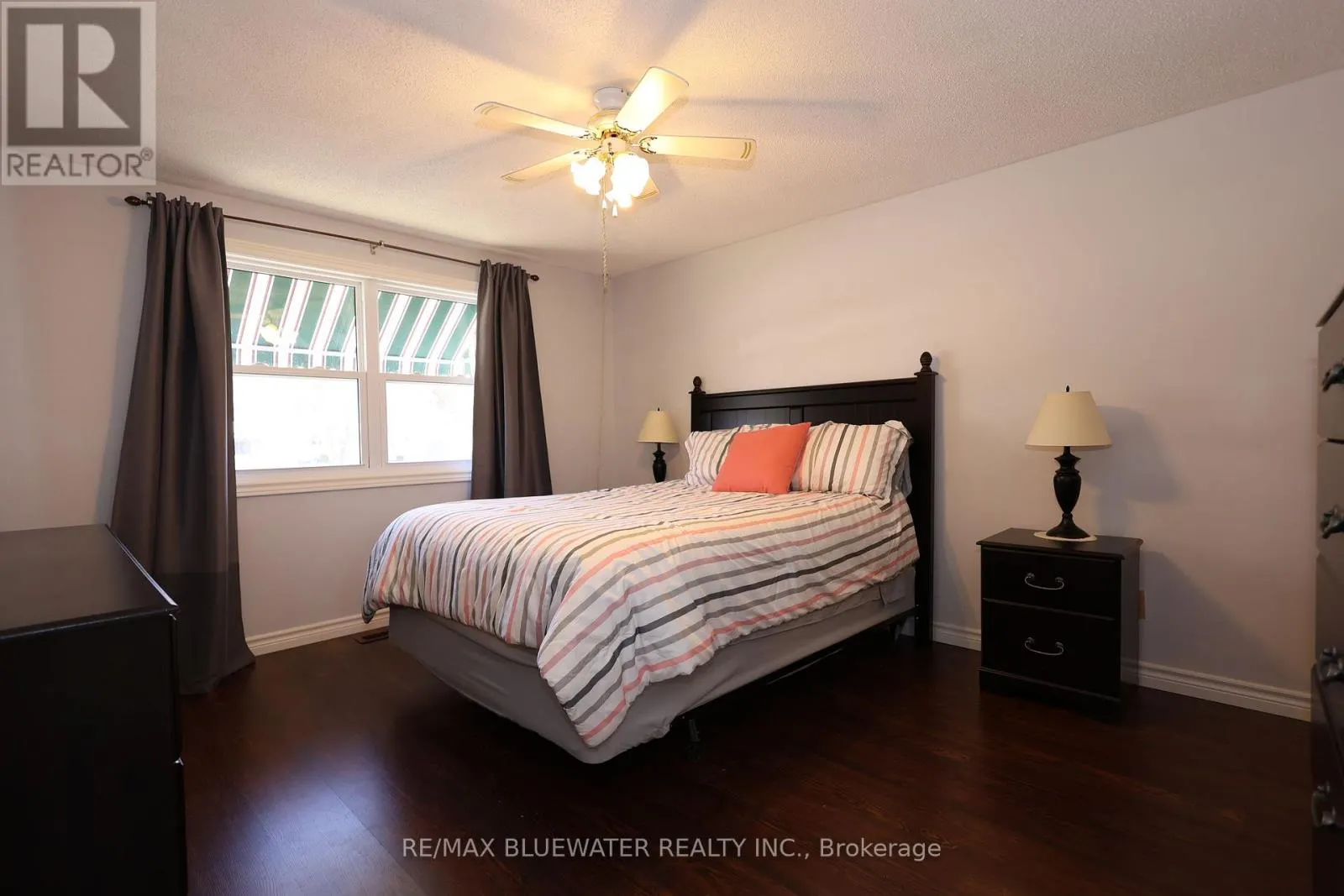 313 PINETREE LANE