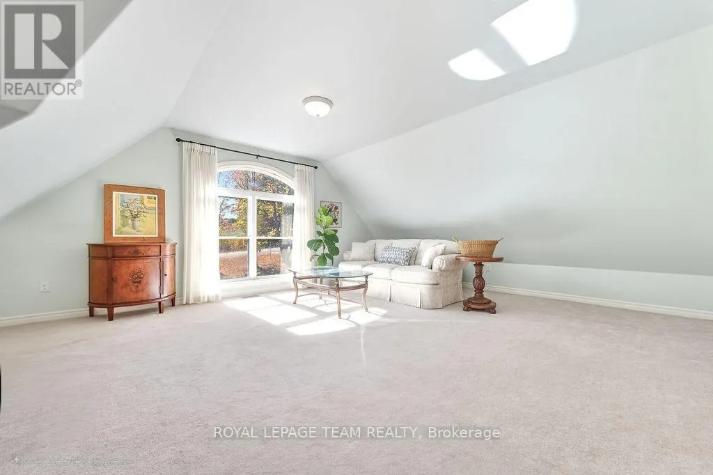 698 BARRYVALE ROAD