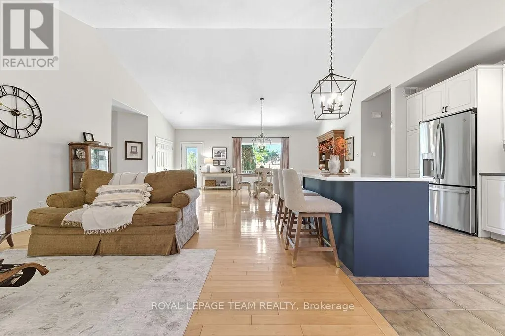 698 BARRYVALE ROAD