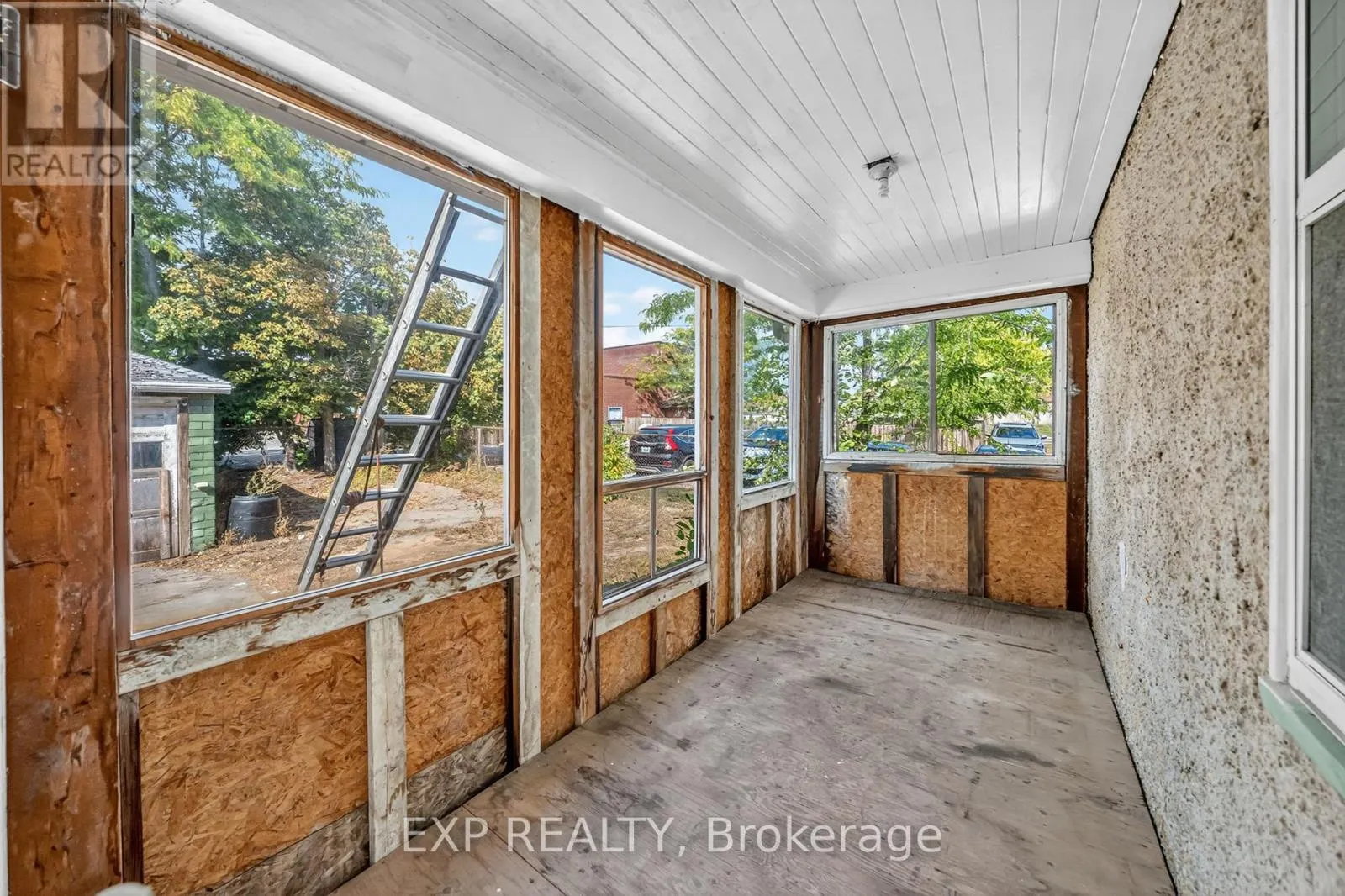 290 DIVISION STREET