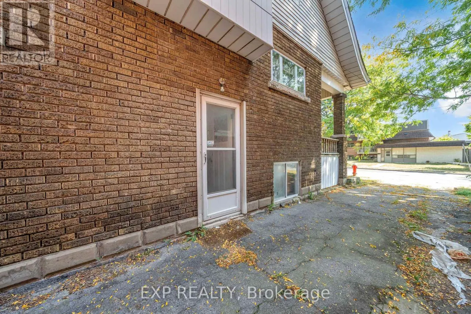 290 DIVISION STREET