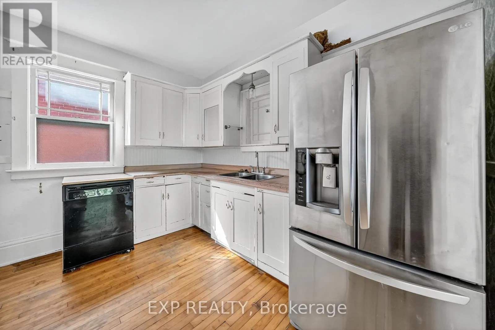 290 DIVISION STREET