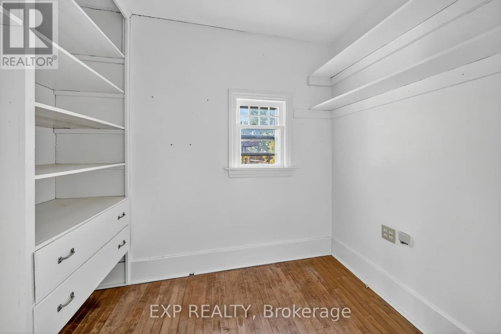 290 DIVISION STREET