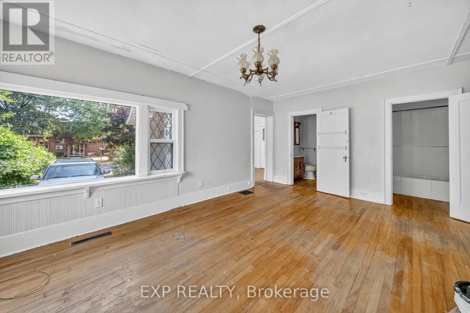 290 DIVISION STREET
