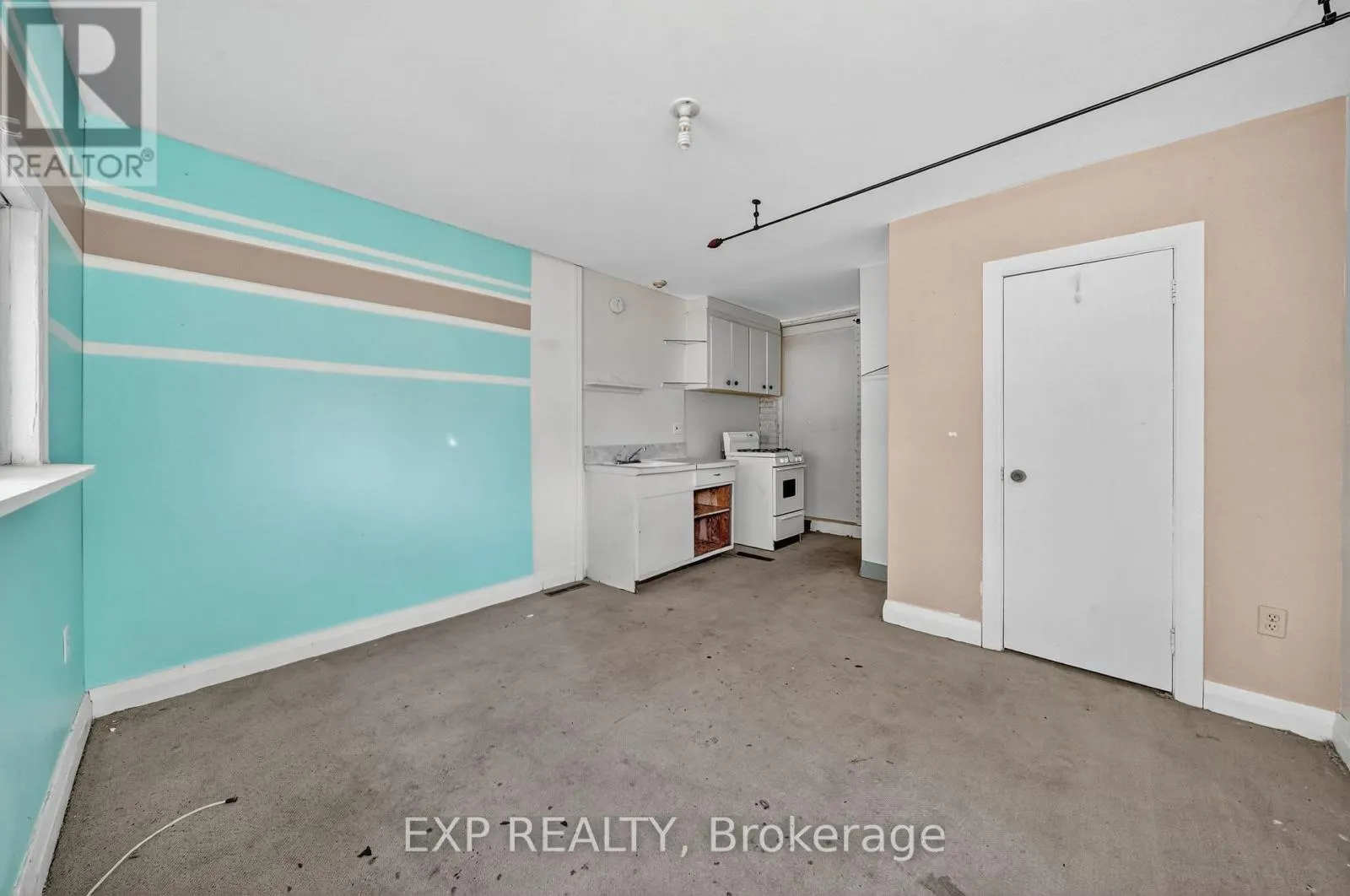 290 DIVISION STREET