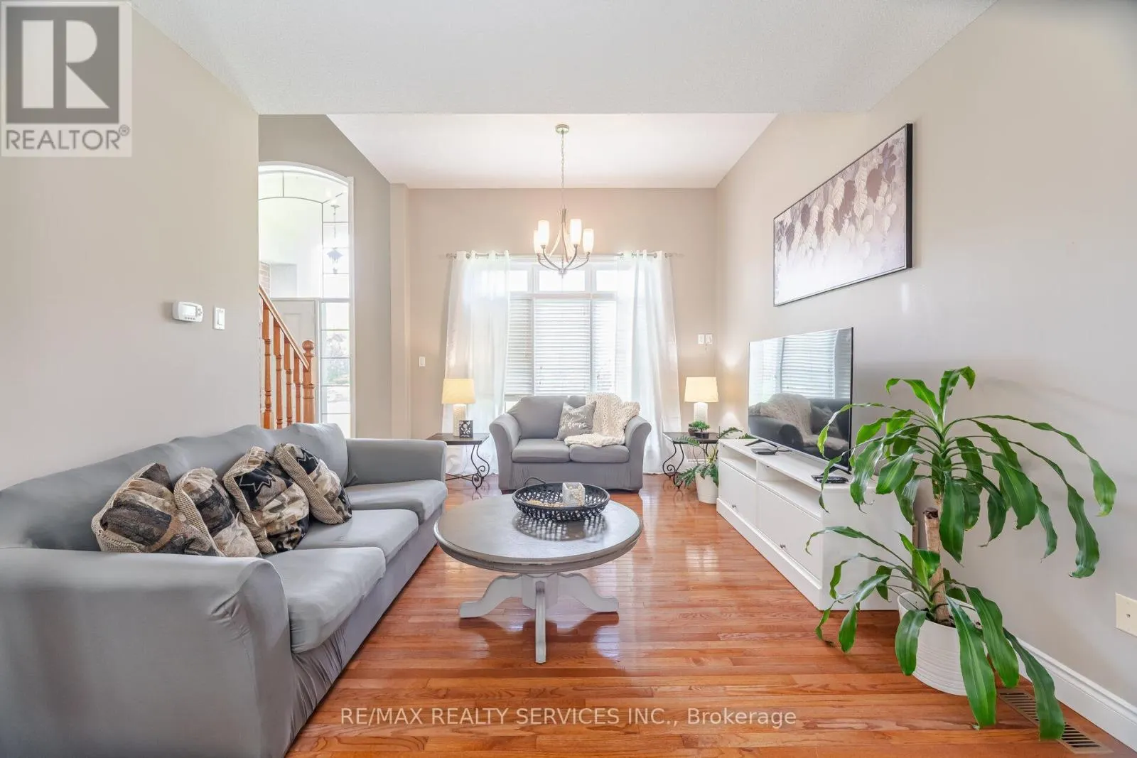 24 BROOKHAVEN CRESCENT