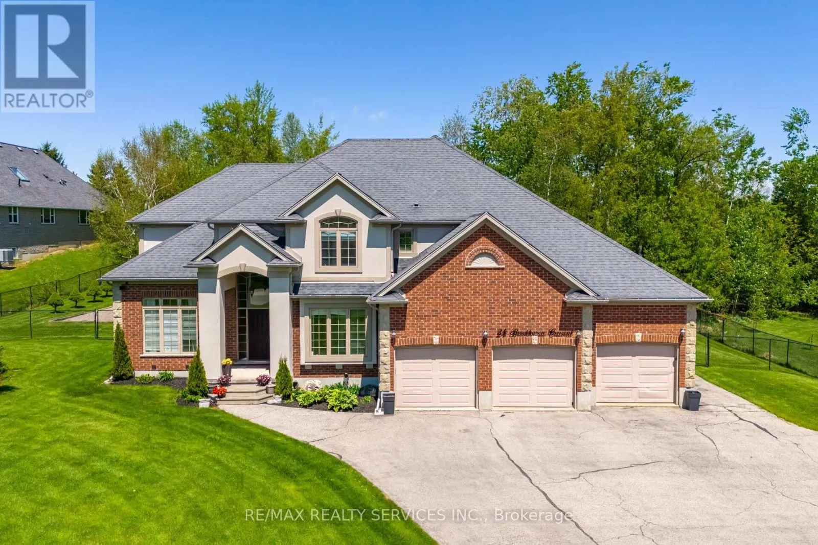 24 BROOKHAVEN CRESCENT