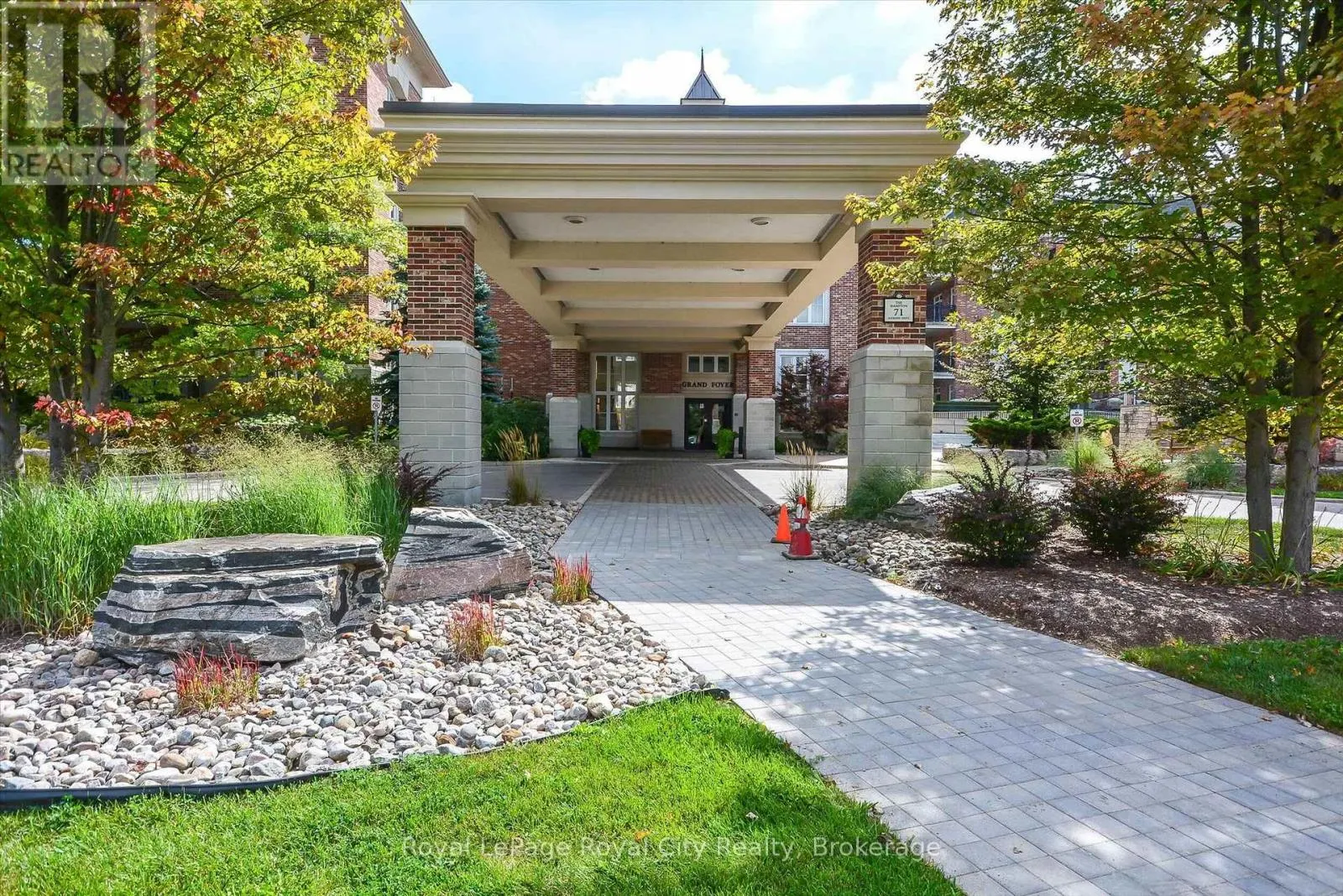 D205 - 71 BAYBERRY DRIVE, #D205