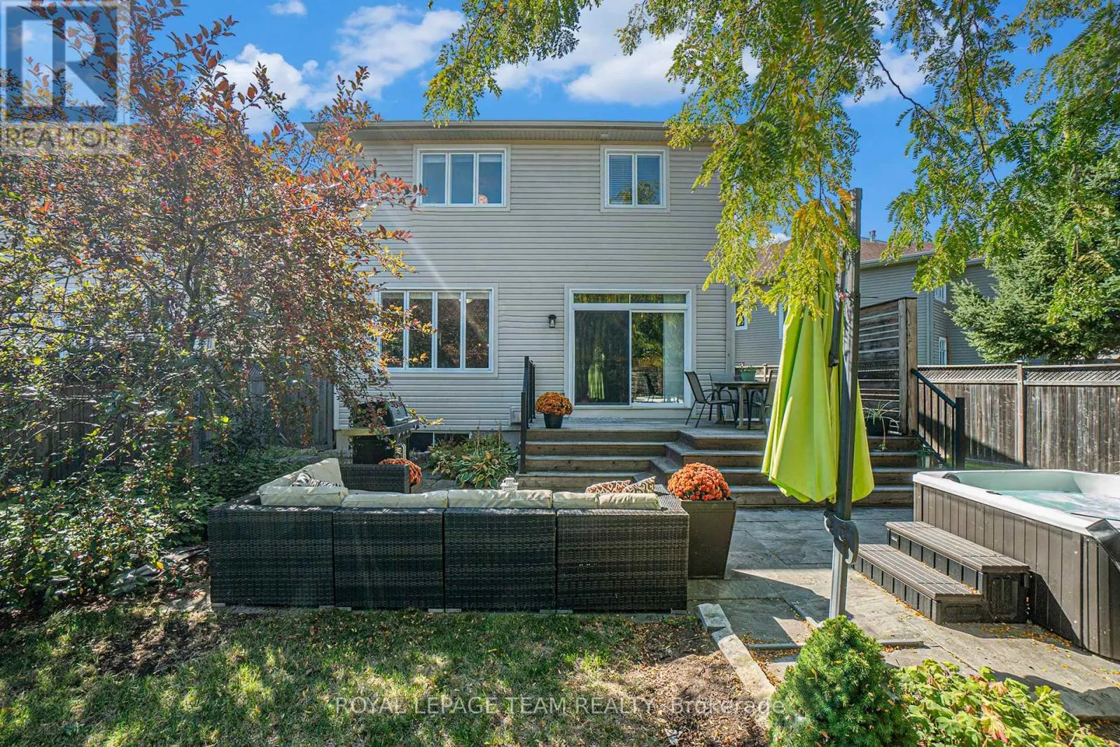 369 GLENBRAE AVENUE