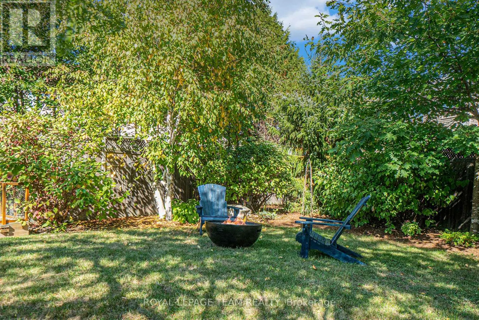 369 GLENBRAE AVENUE