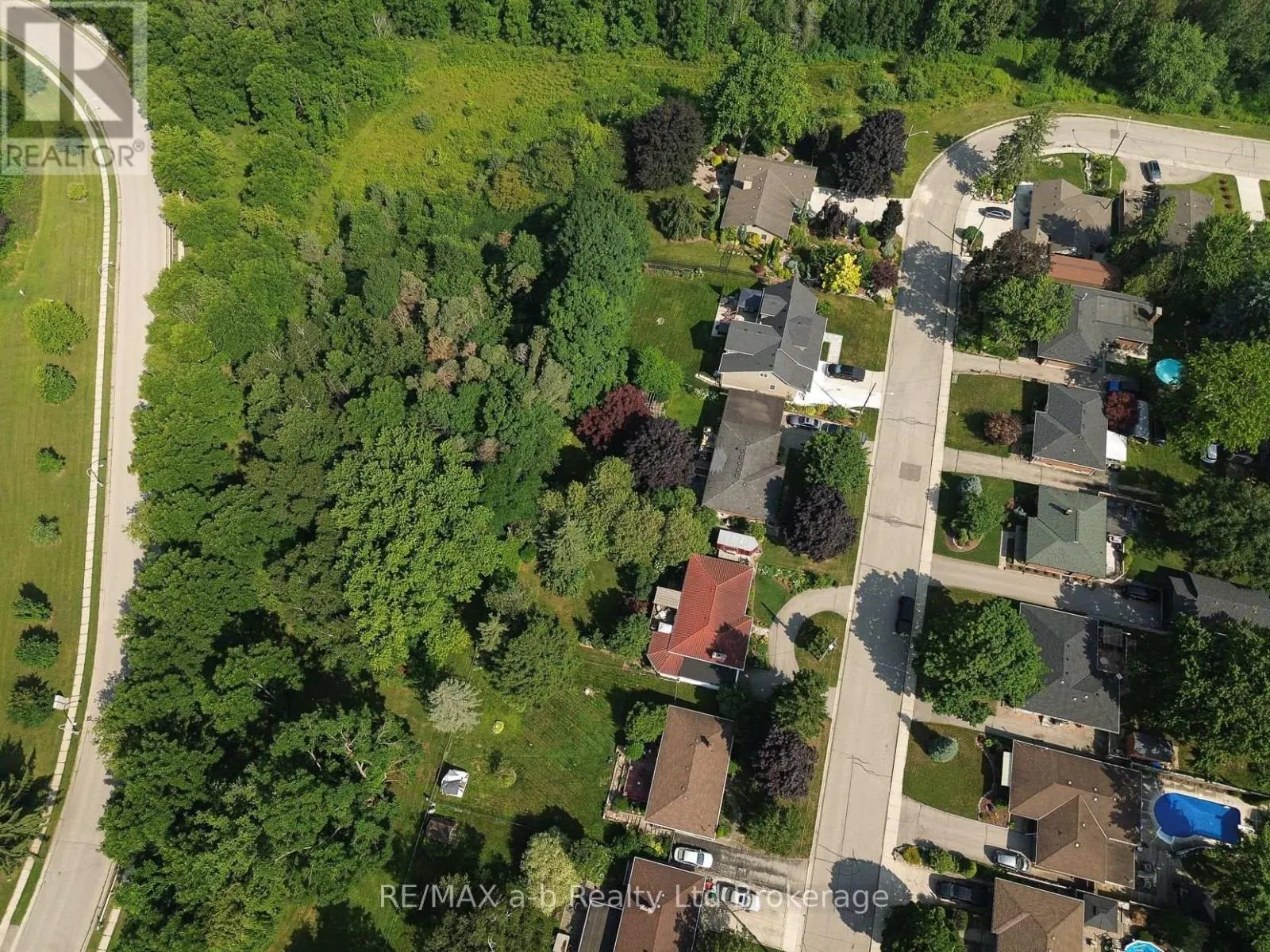 543 HIGHLAND DRIVE