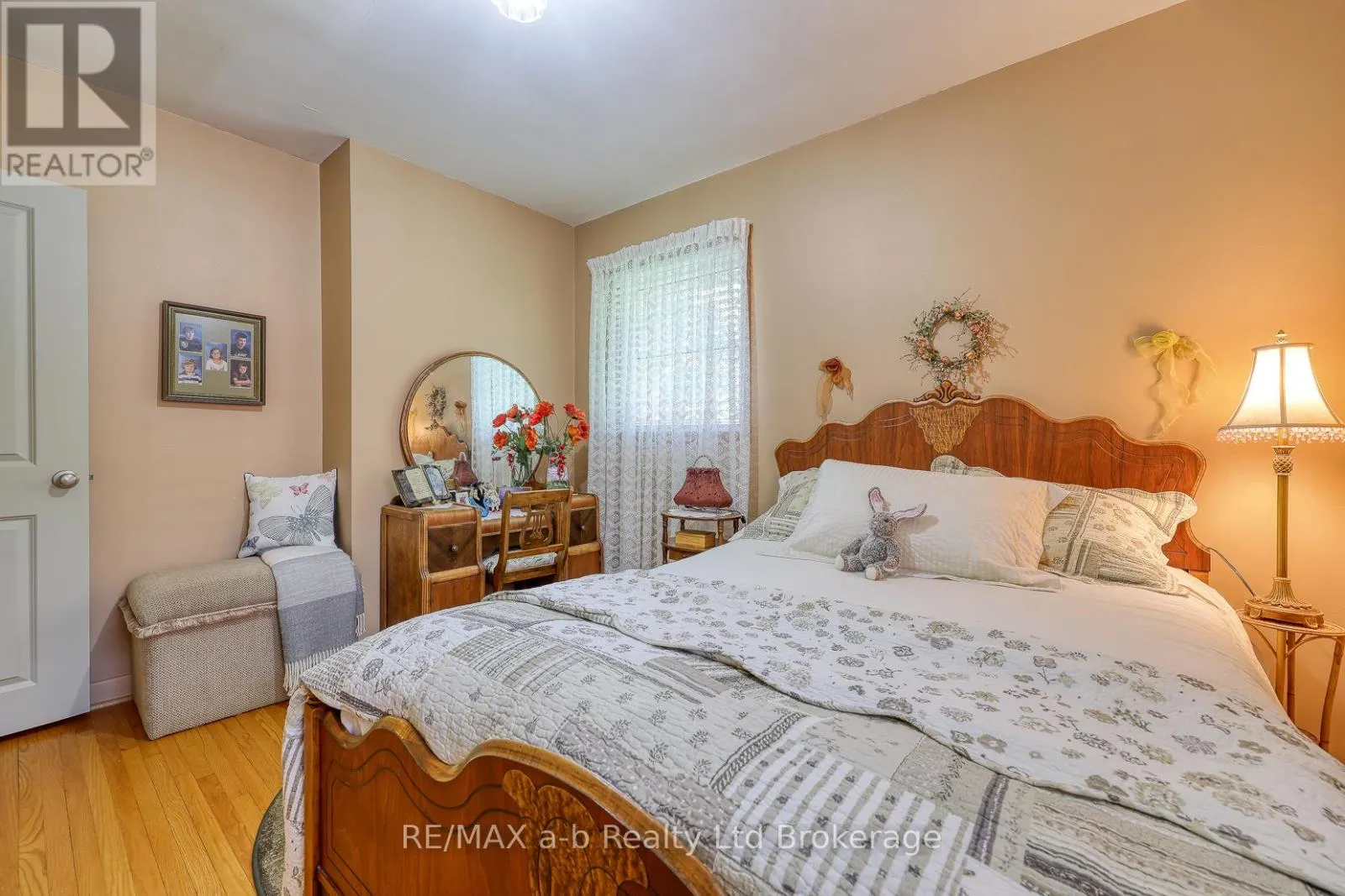 543 HIGHLAND DRIVE