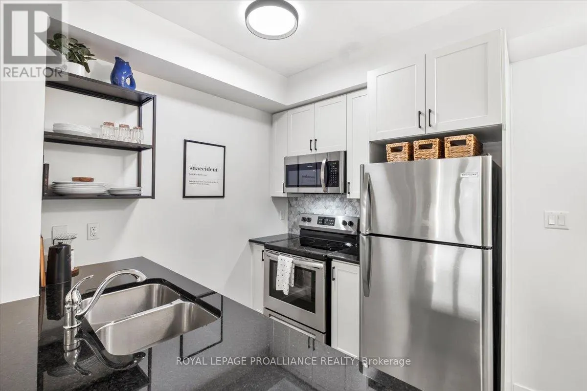 239 - 125 SHOREVIEW PLACE, #239
