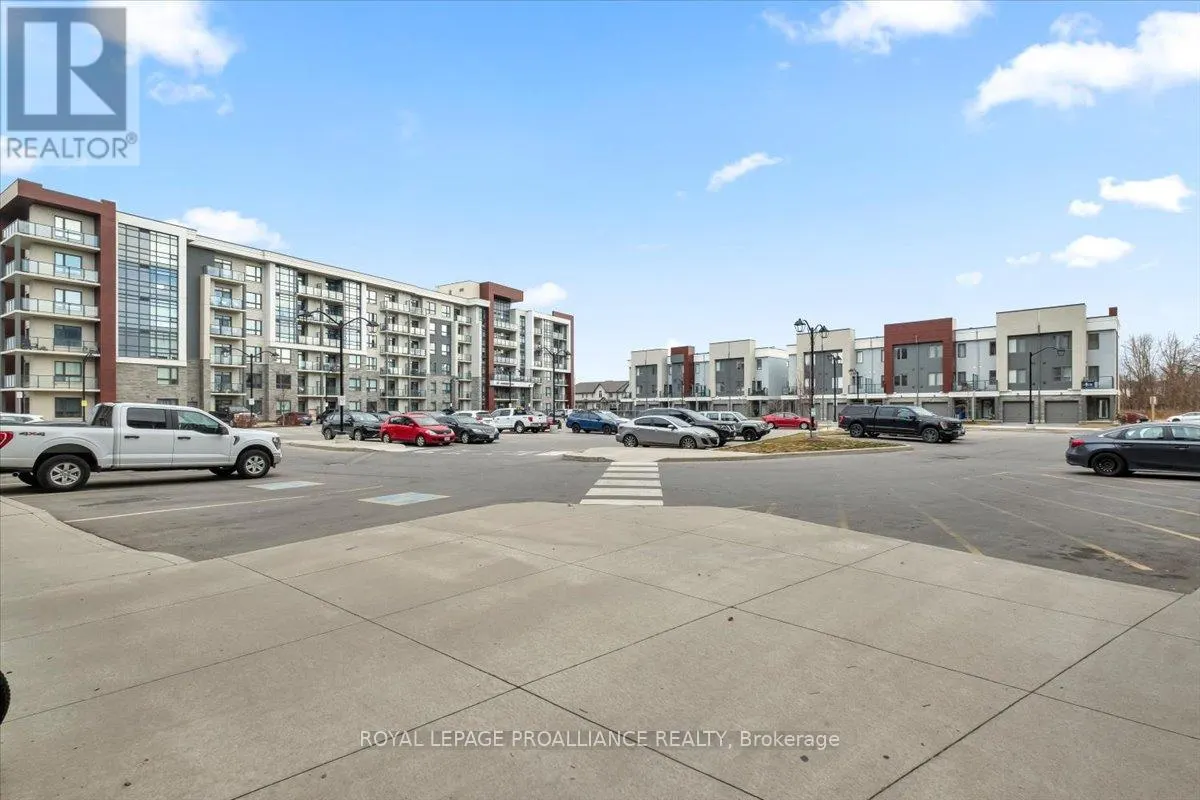 239 - 125 SHOREVIEW PLACE, #239
