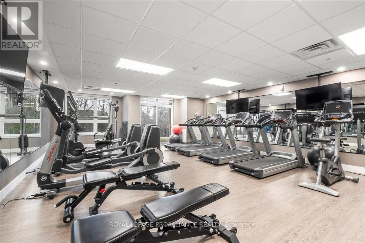 239 - 125 SHOREVIEW PLACE, #239