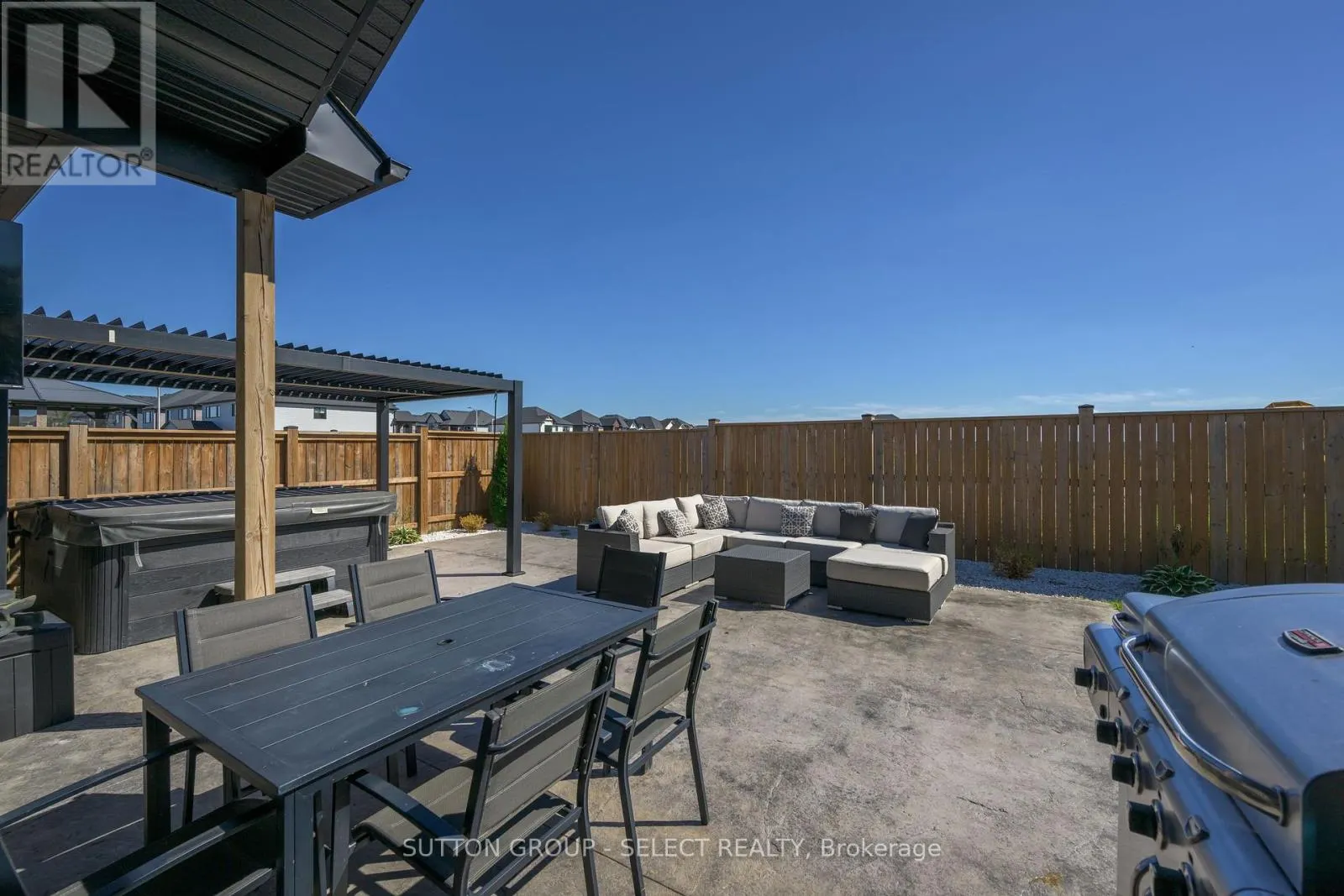 77 - 383 DAVENTRY WAY, #77