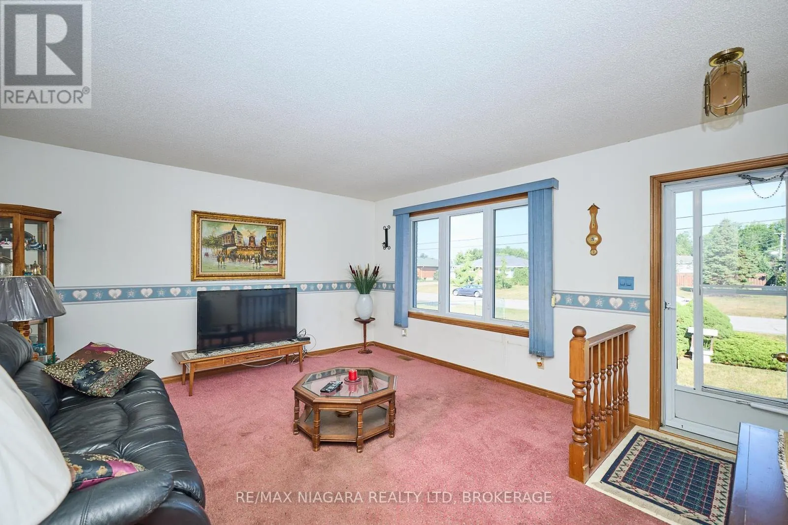 506 WALDEN BOULEVARD