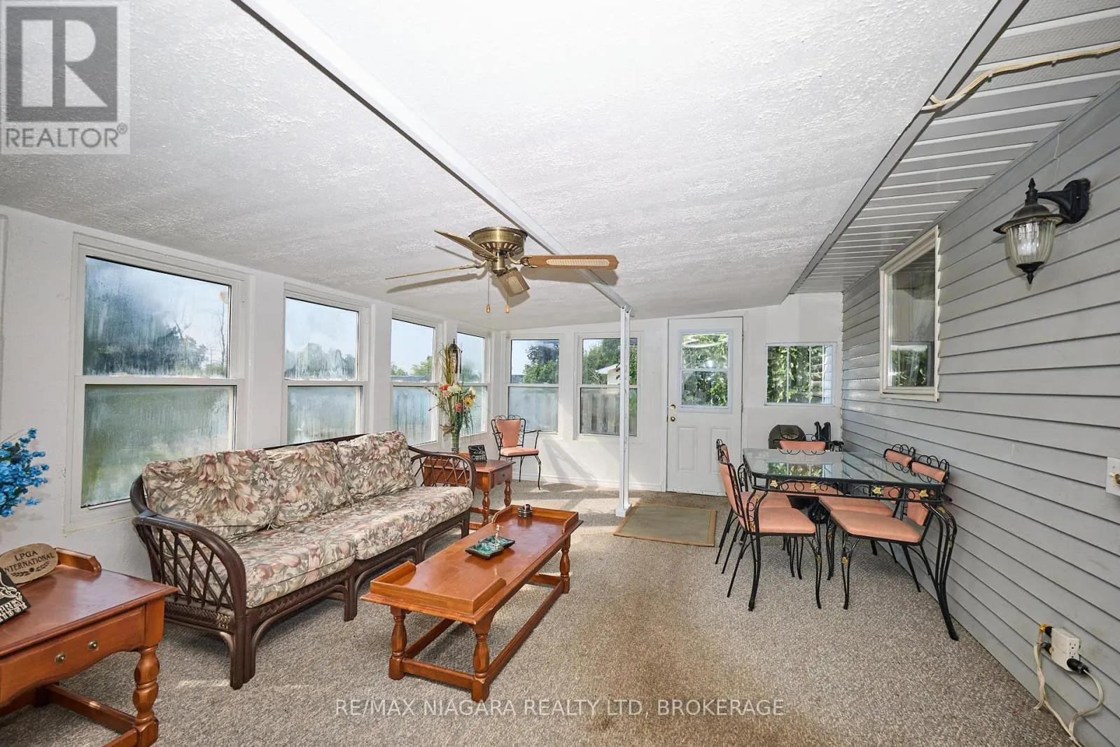 506 WALDEN BOULEVARD