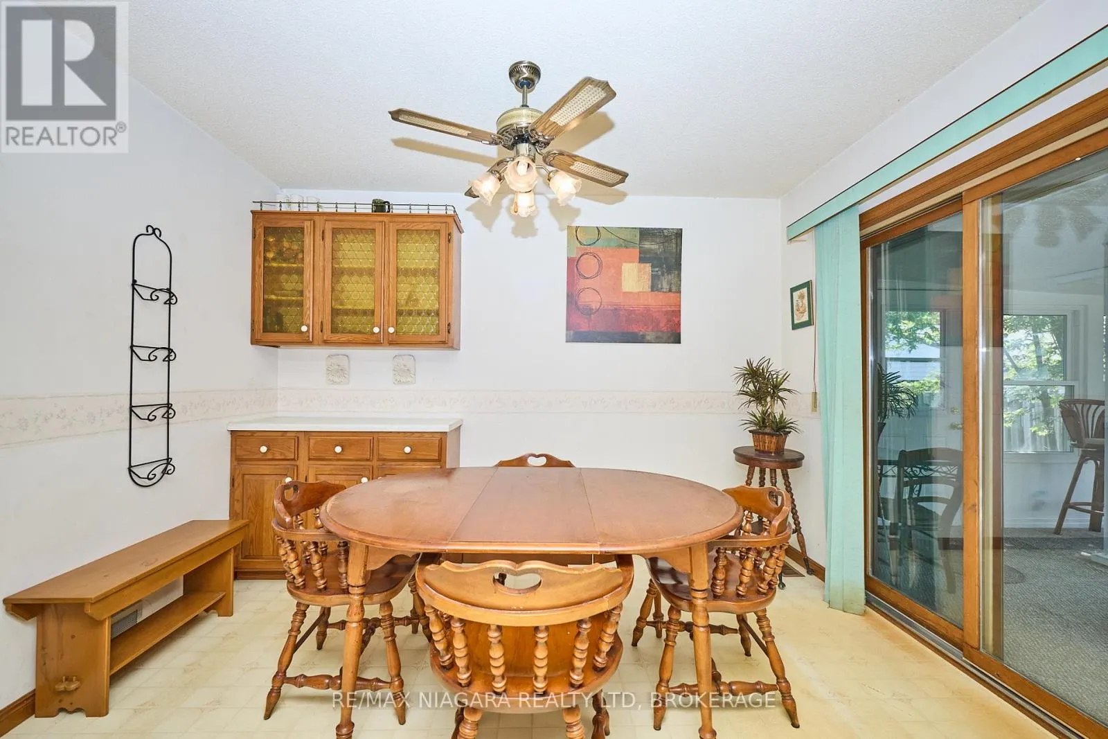 506 WALDEN BOULEVARD