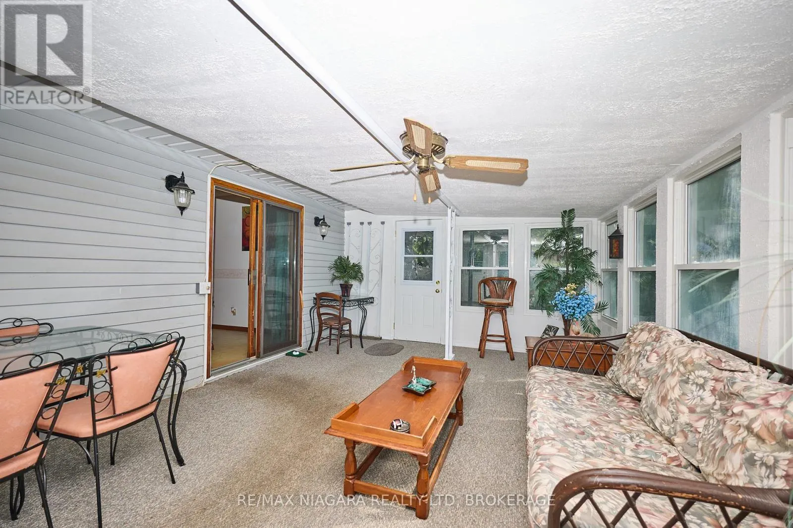 506 WALDEN BOULEVARD