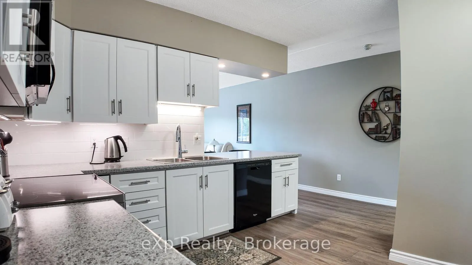 405 - 203 MCNAB STREET, #405